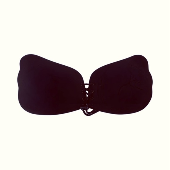 Invisible Lift: Black Strapless Adhesive Bra - Size B - Picture 3 of 6
